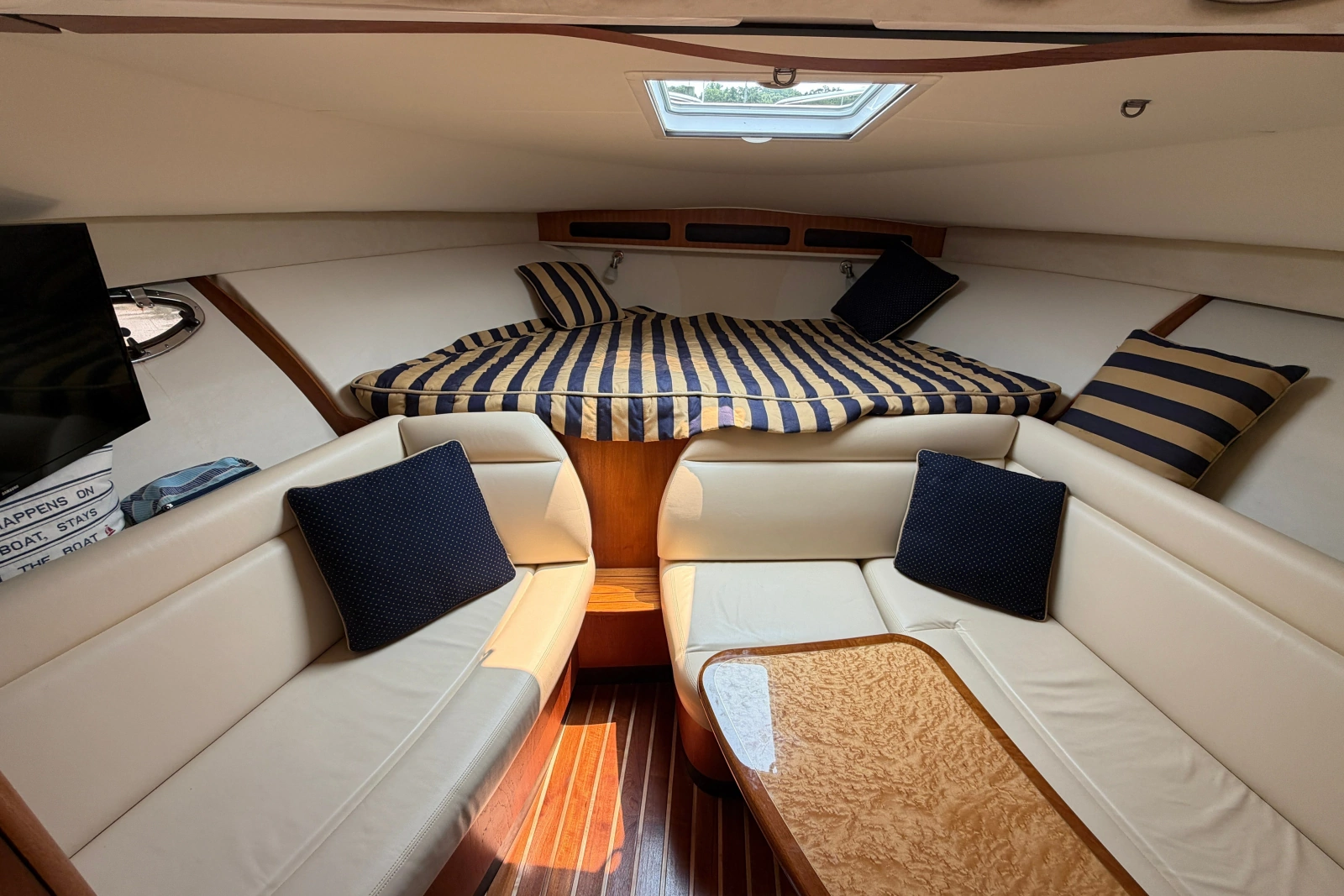 2008 Tiara Yachts 3000