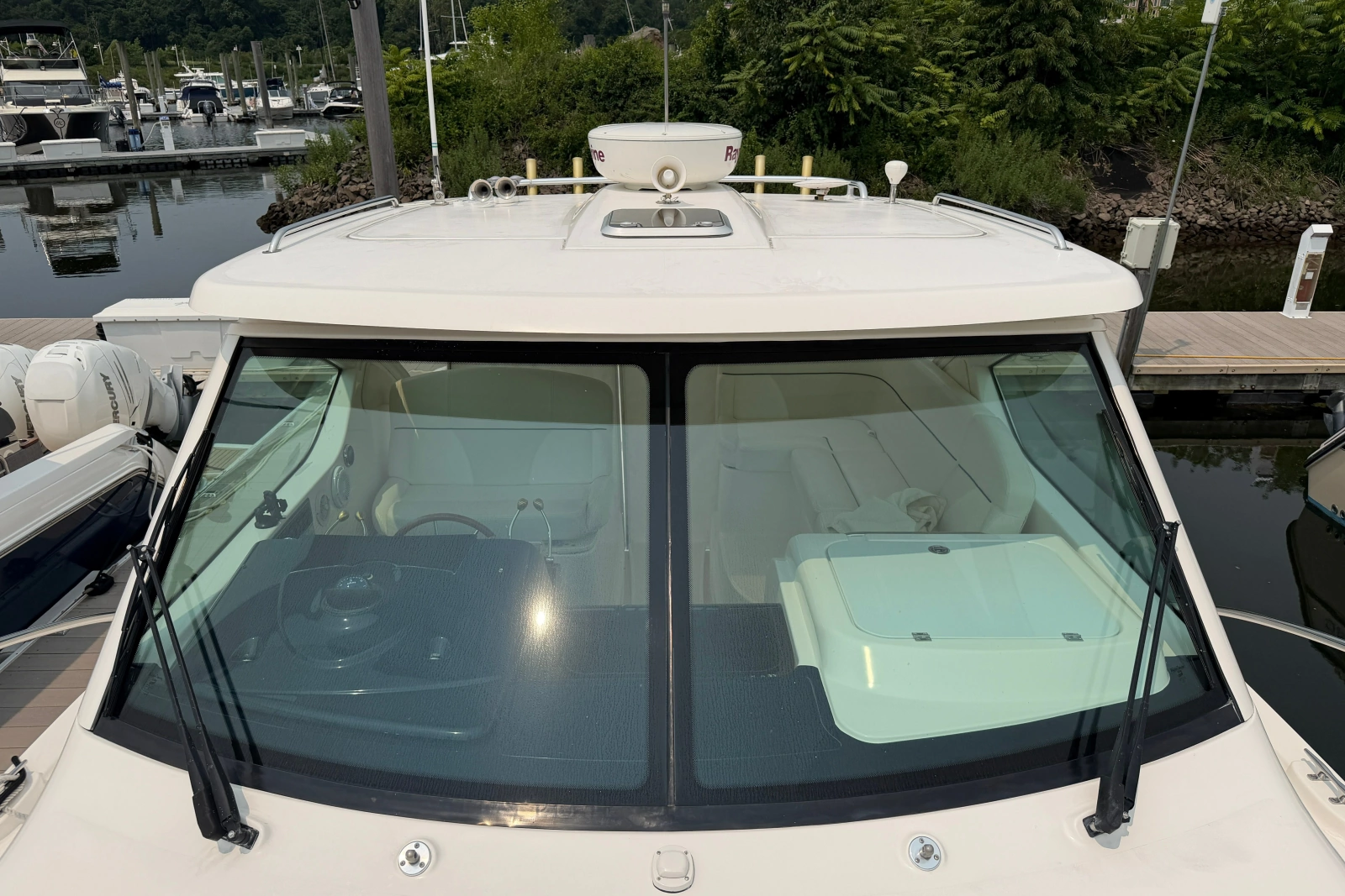 2008 Tiara Yachts 3000