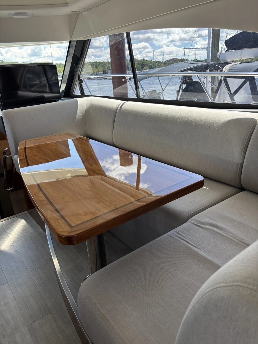 2020 Riviera 4800 Sport Yacht