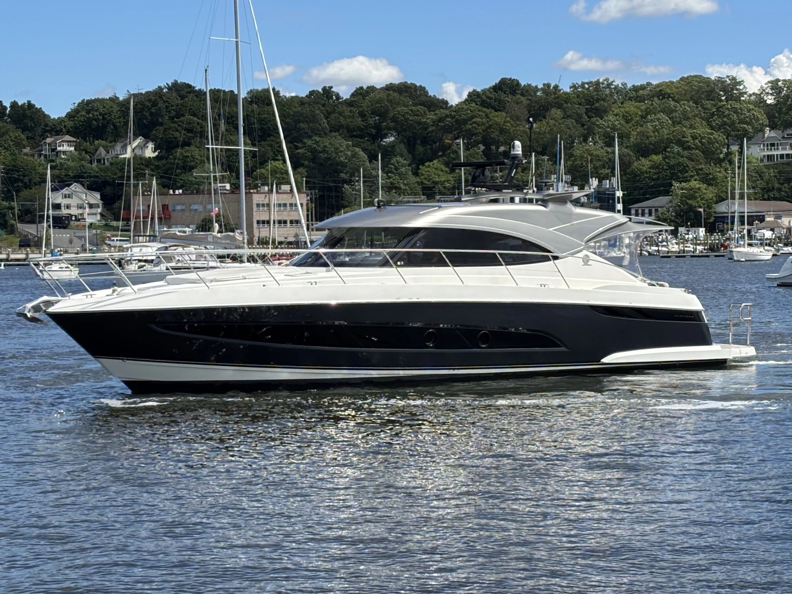 2020 Riviera 4800 Sport Yacht