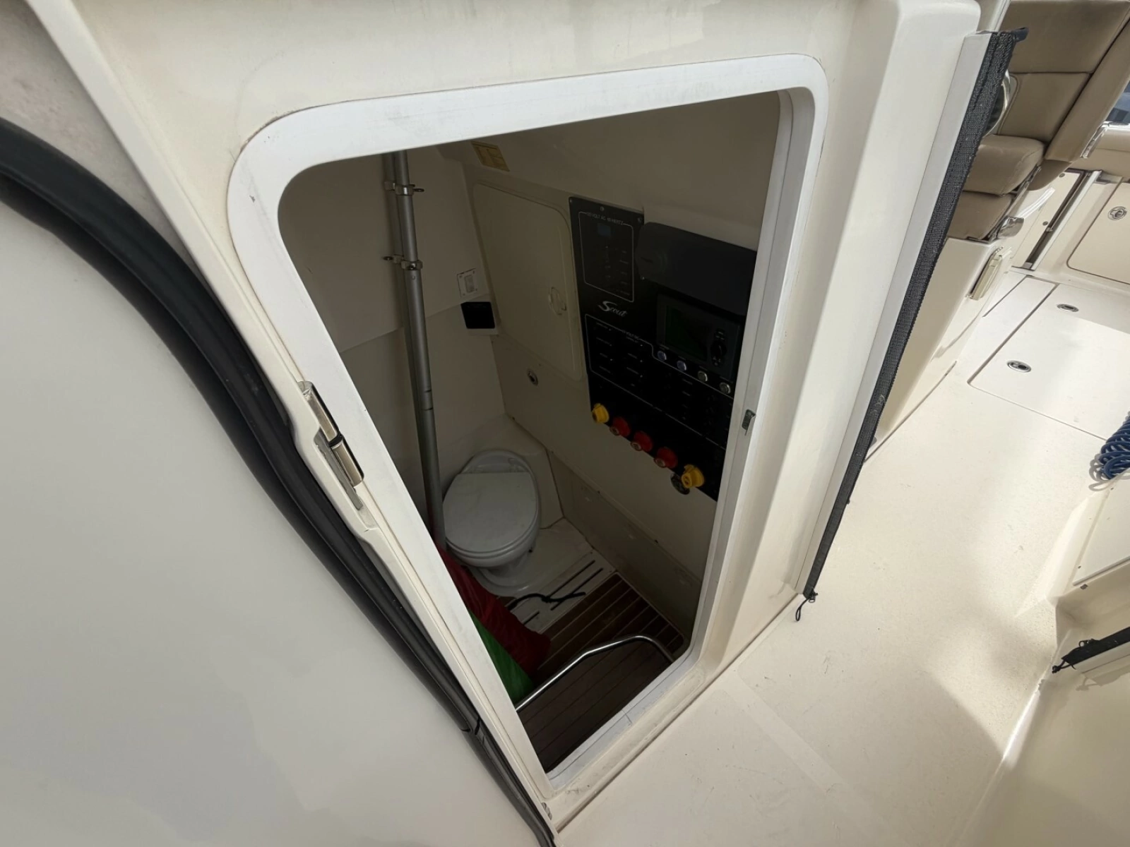 2014 Scout 320 LXF