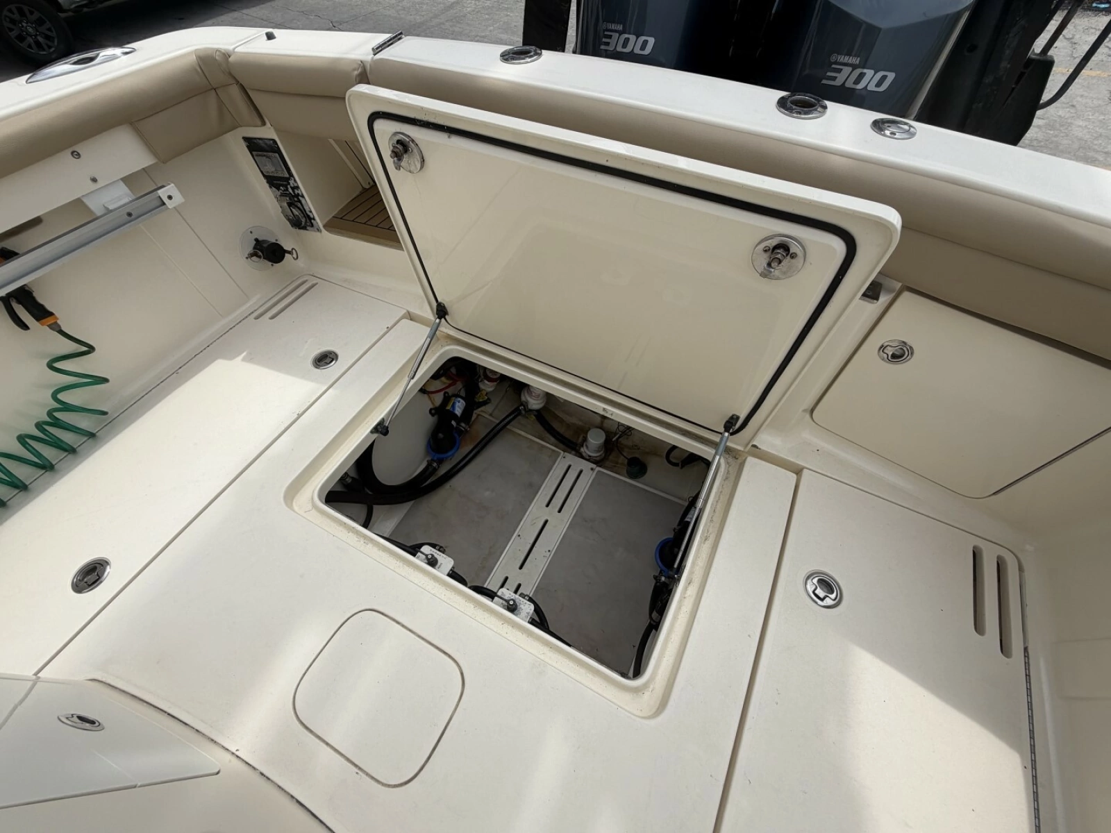2014 Scout 320 LXF