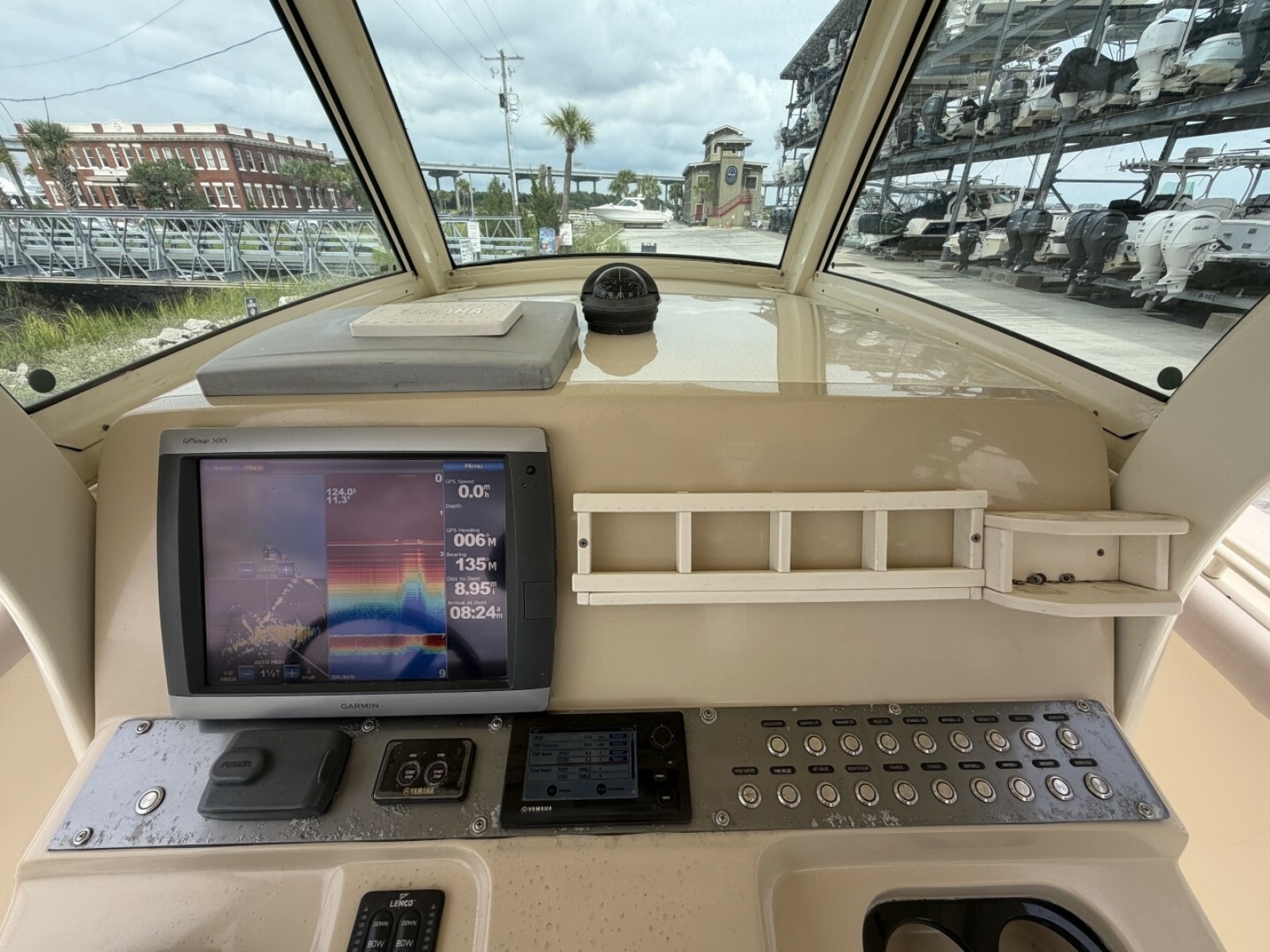 2014 Scout 320 LXF