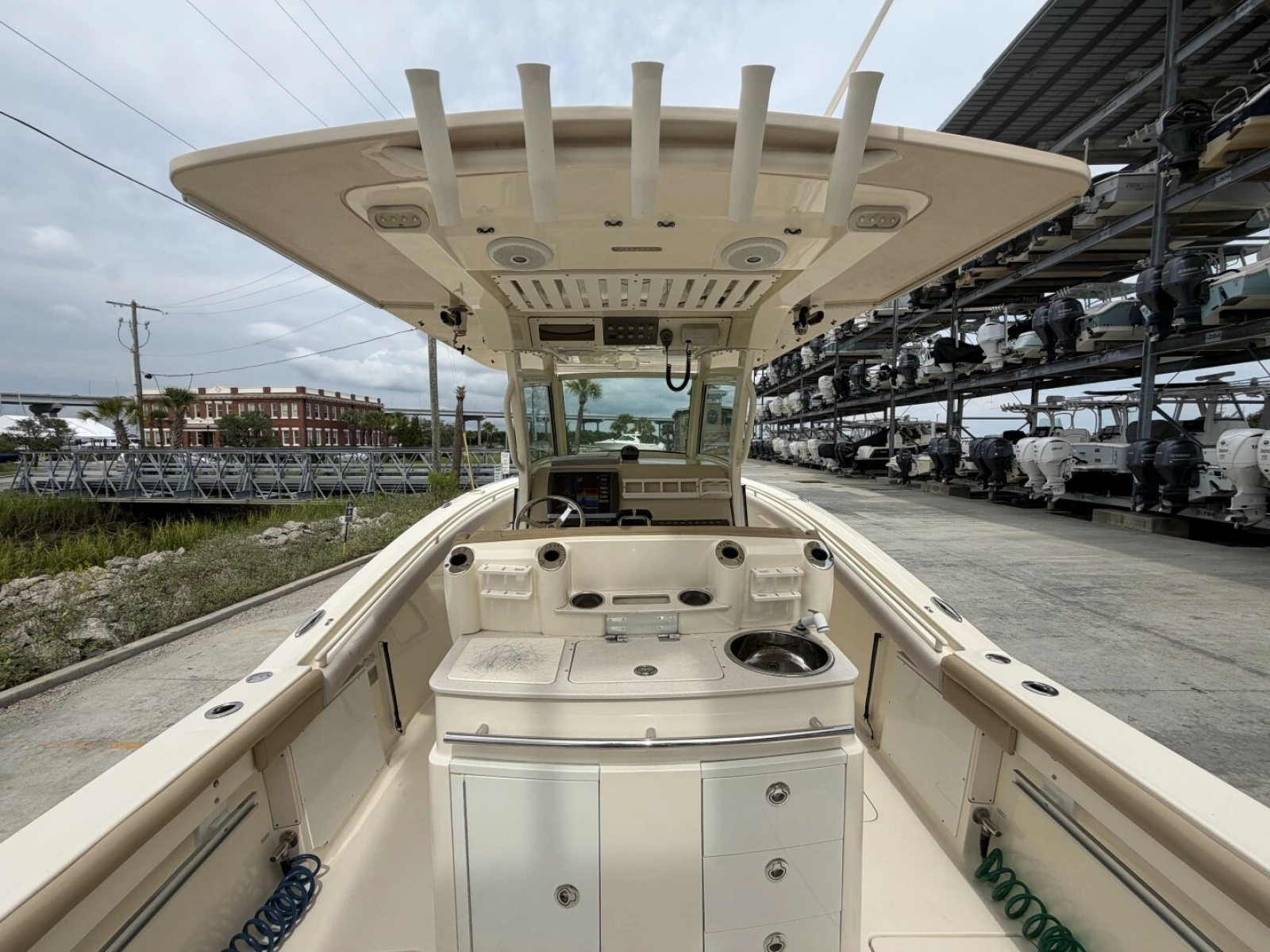 2014 Scout 320 LXF