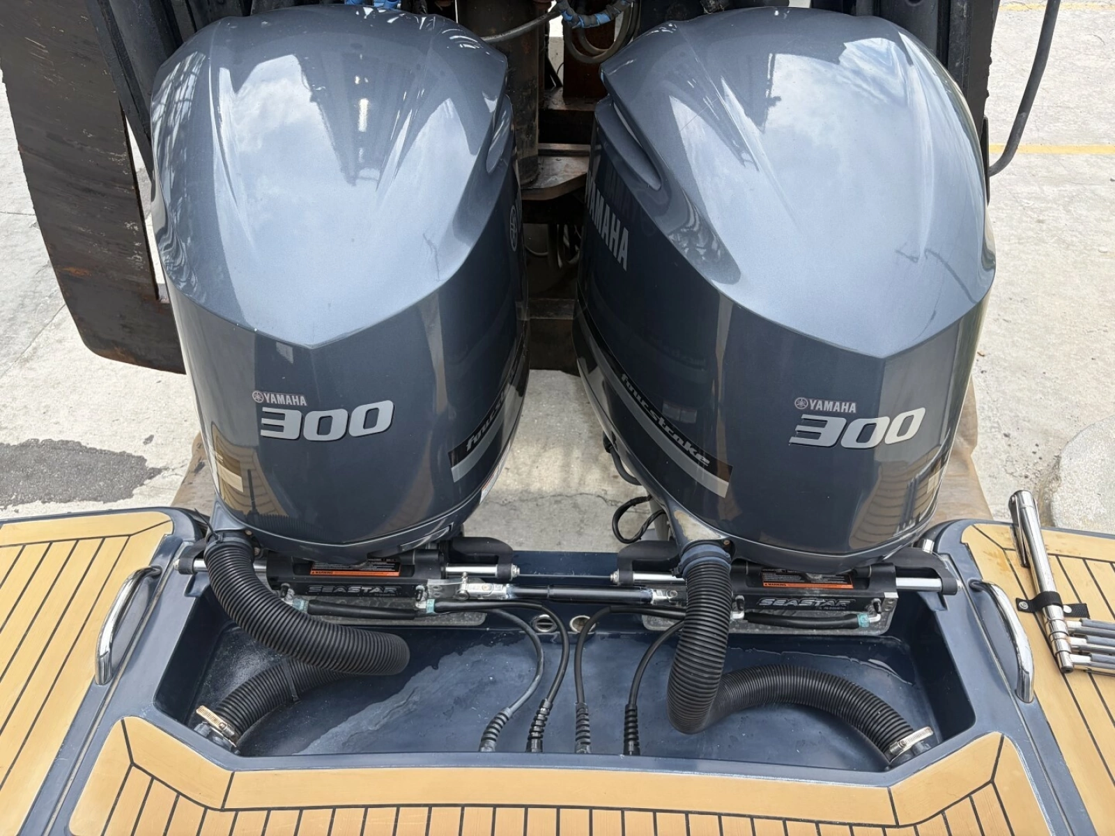2014 Scout 320 LXF