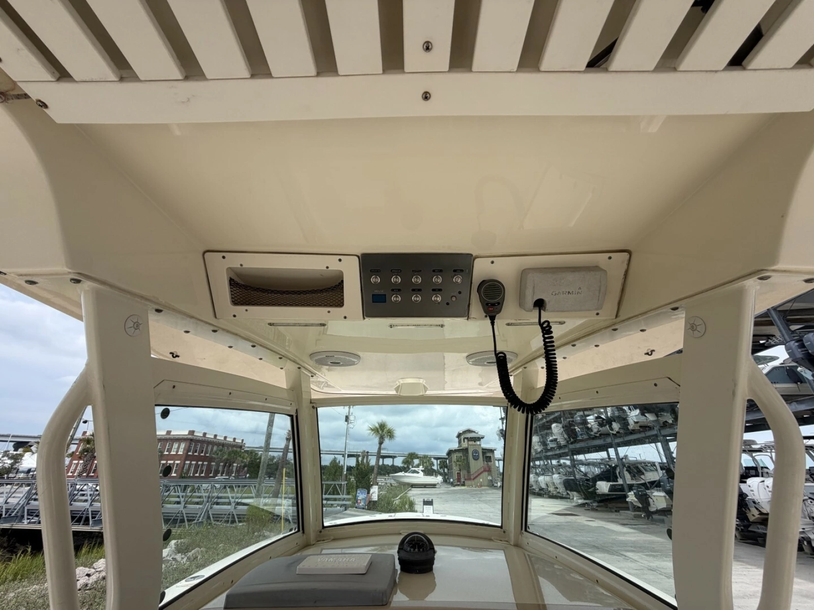 2014 Scout 320 LXF