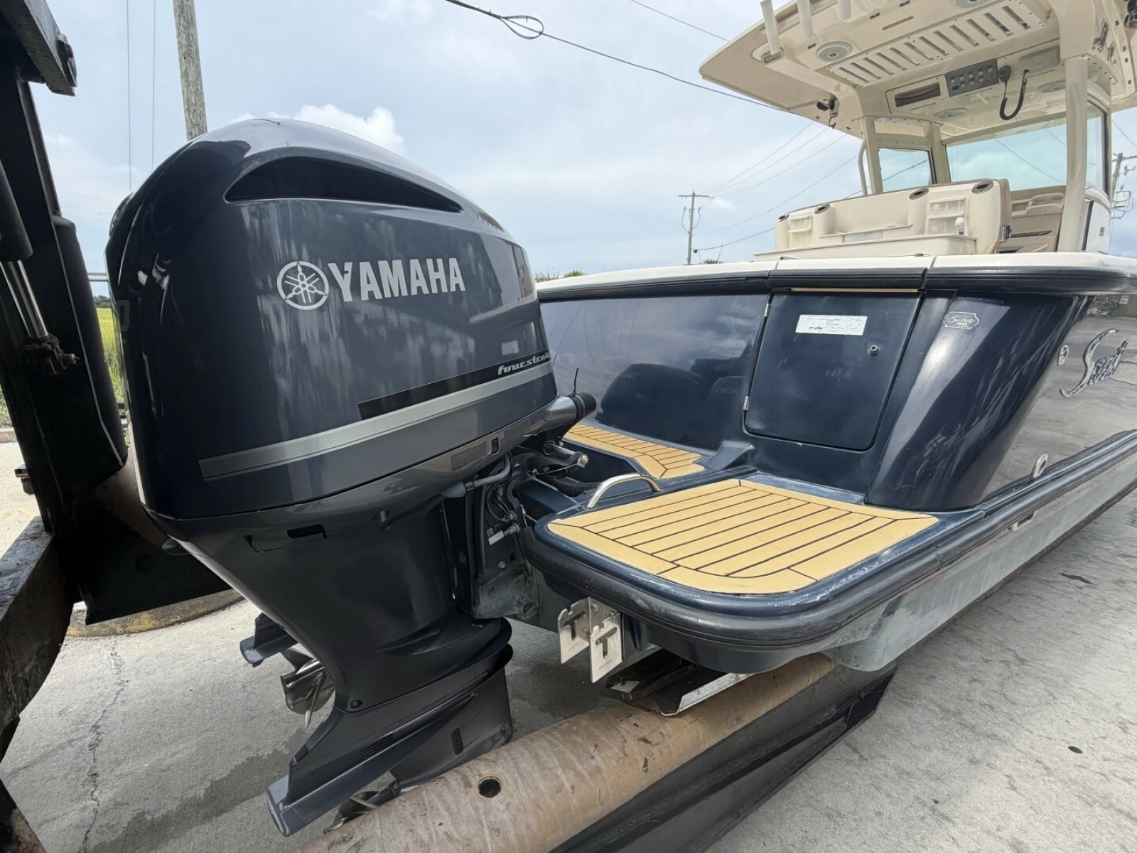 2014 Scout 320 LXF