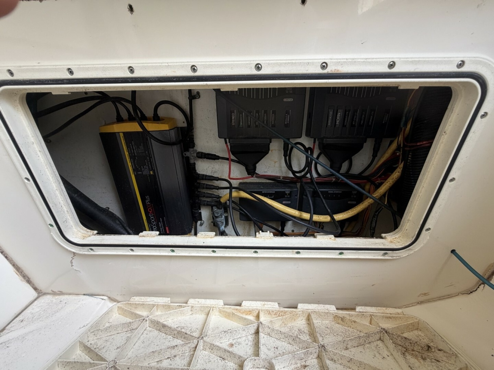 2014 Scout 320 LXF
