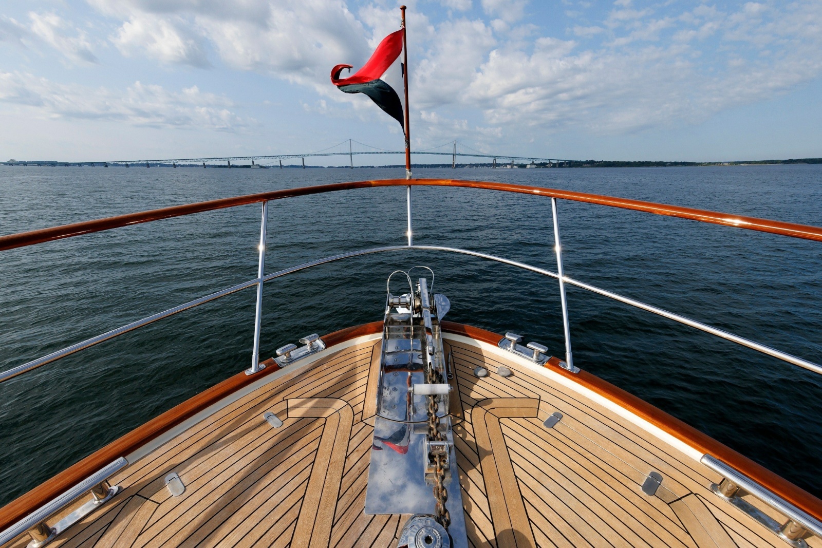 2016 Hunt Yachts 72 Flybridge