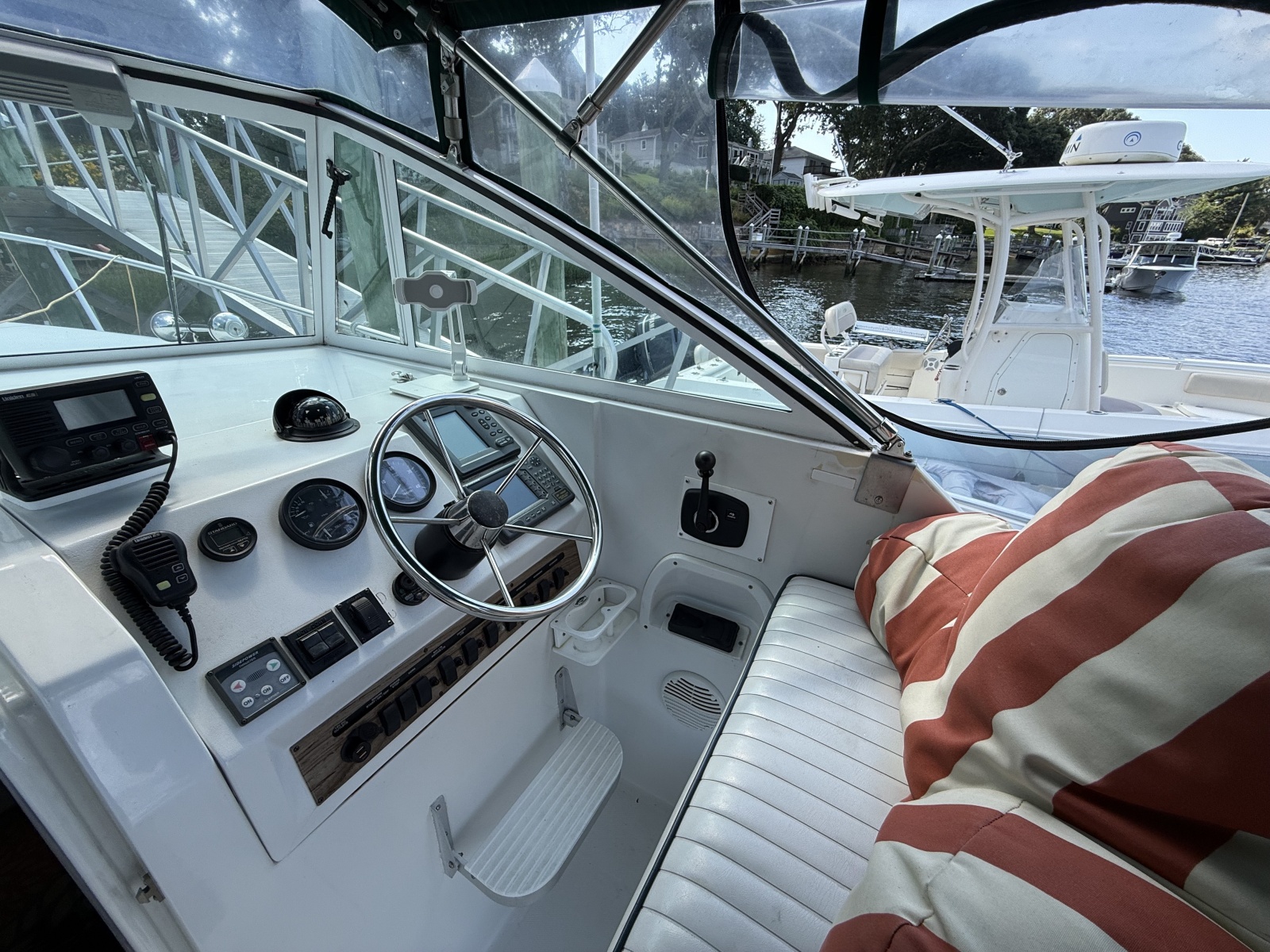 2000 Mainship 