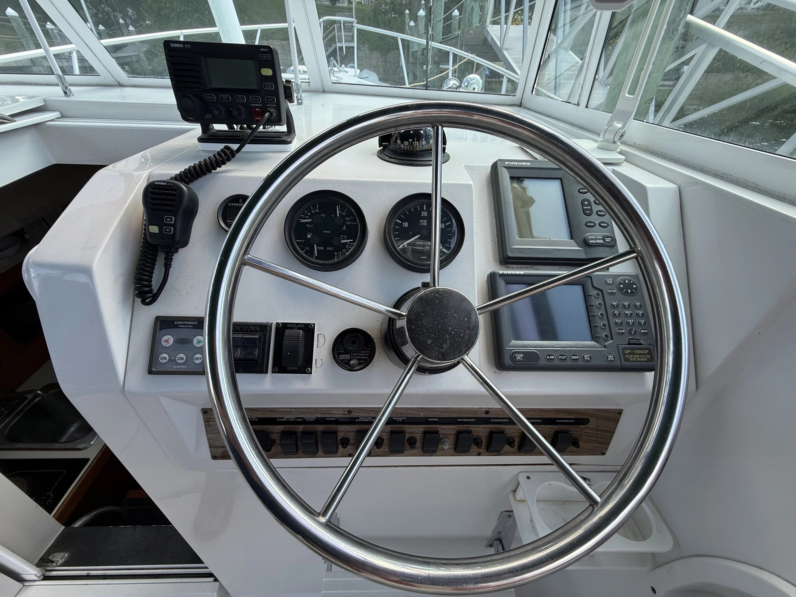 2000 Mainship 