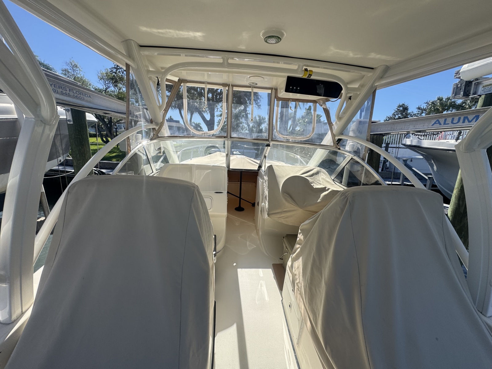 2013 World Cat 255 DC