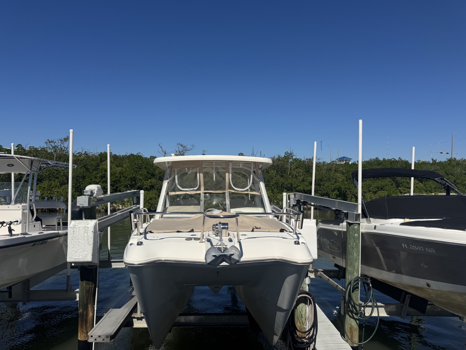2013 World Cat 255 DC