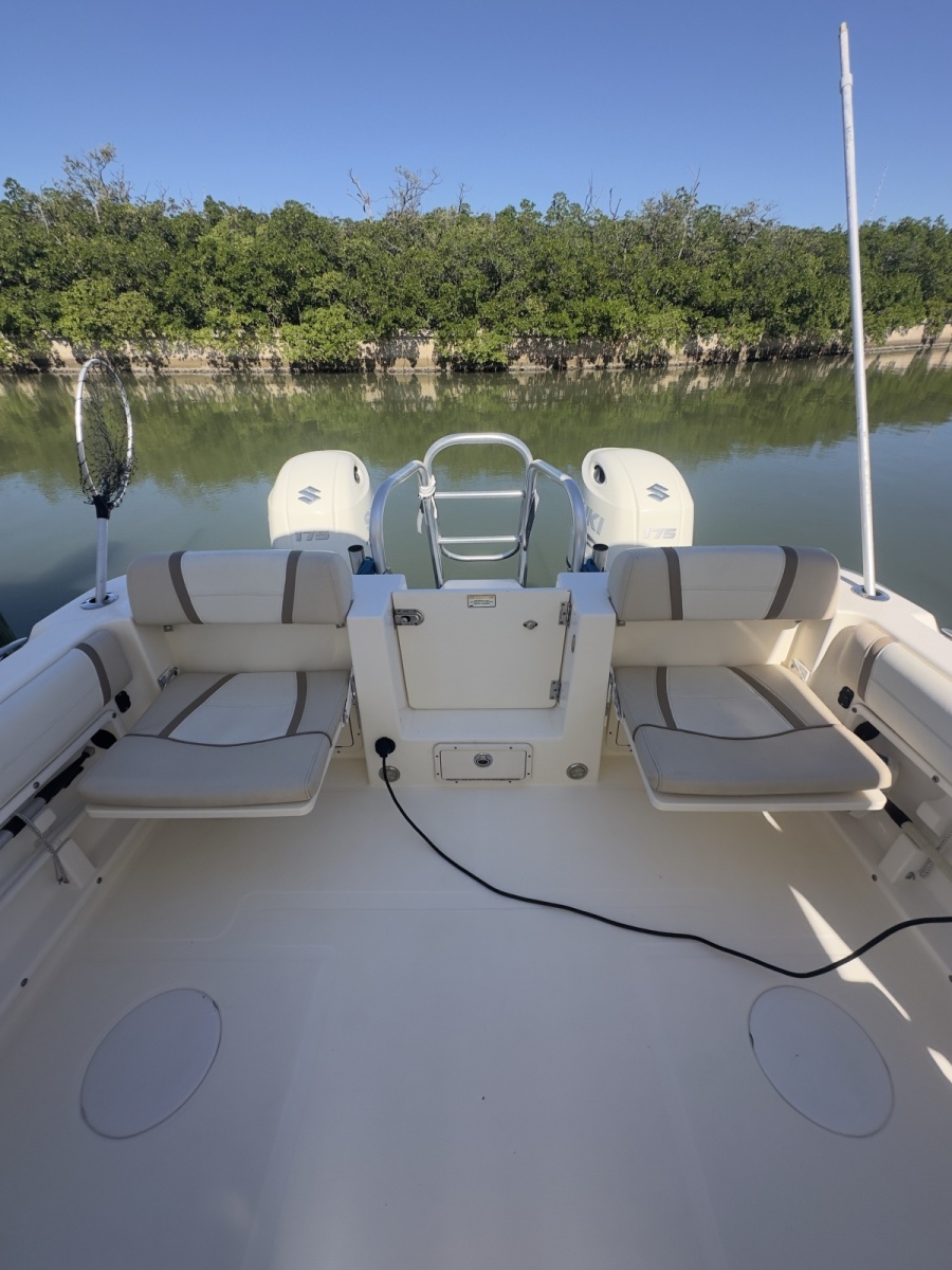 2013 World Cat 255 DC