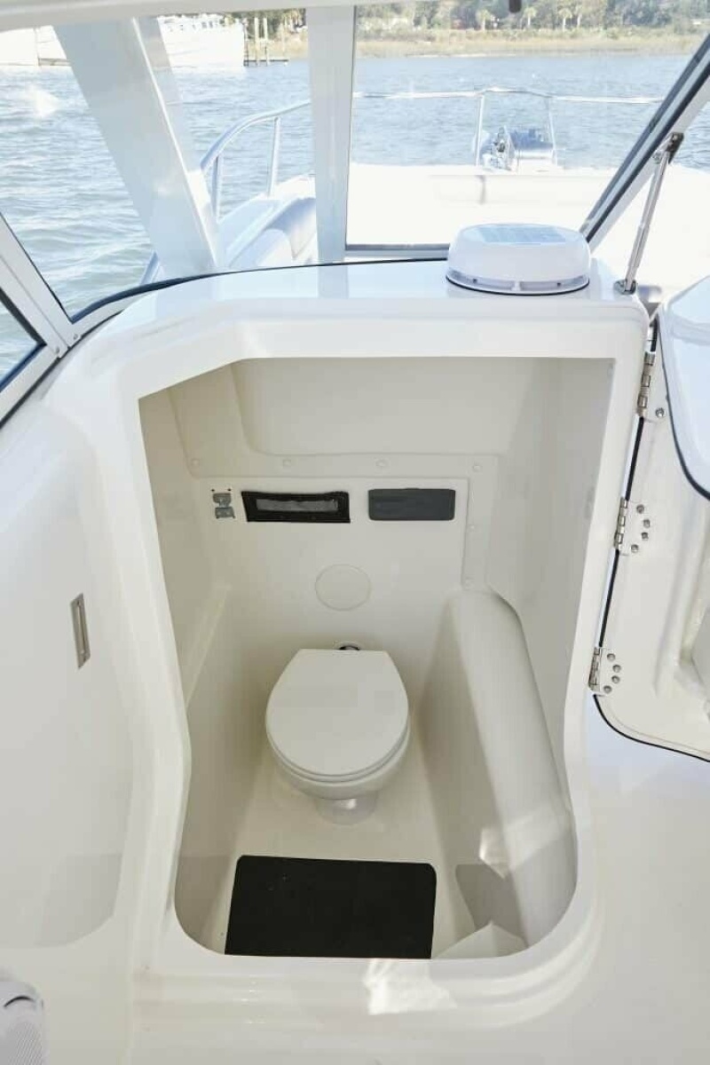 2013 World Cat 255 DC