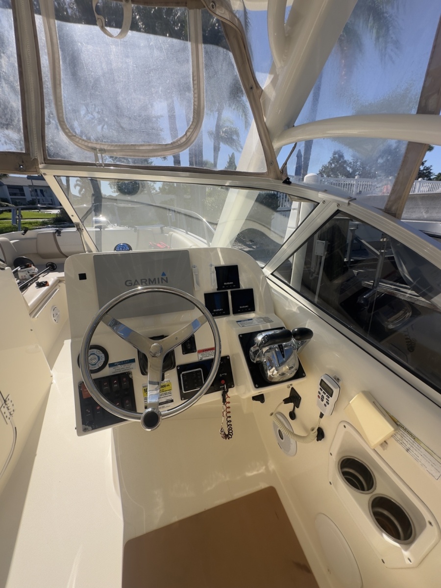 2013 World Cat 255 DC