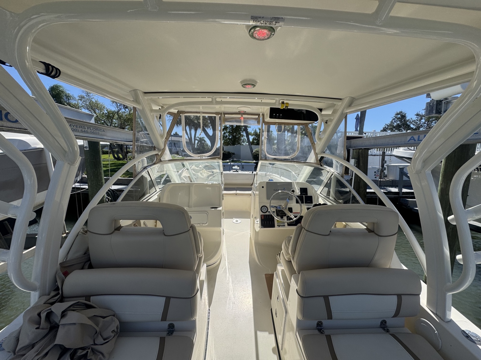 2013 World Cat 255 DC