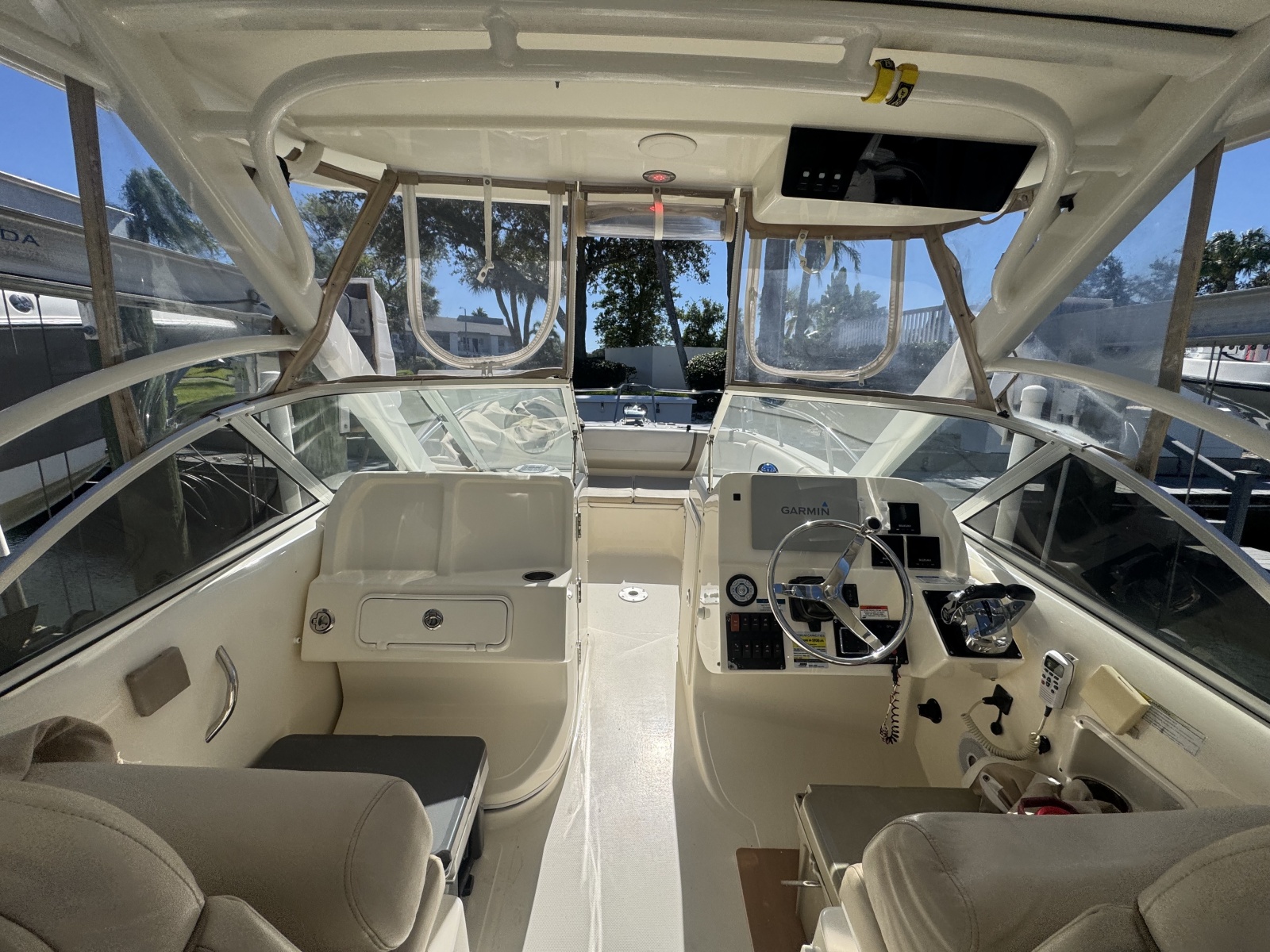 2013 World Cat 255 DC