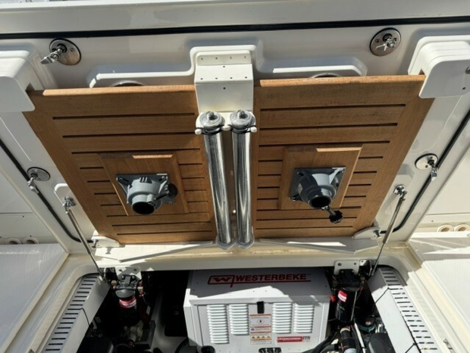 2021 Boston Whaler 380 Outrage