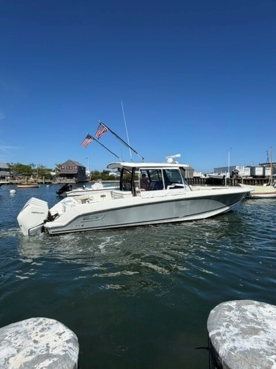2021 Boston Whaler 380 Outrage