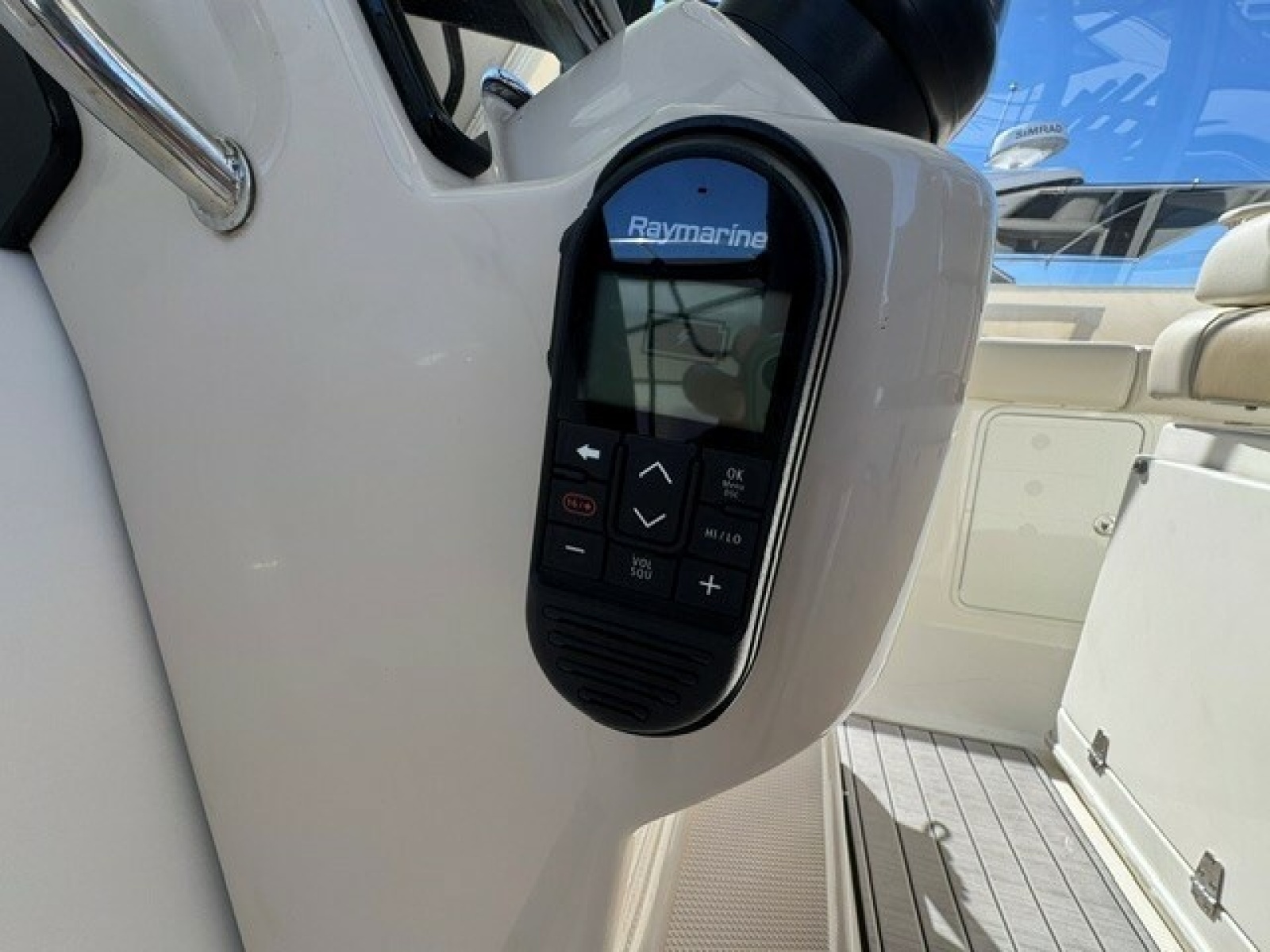 2021 Boston Whaler 380 Outrage