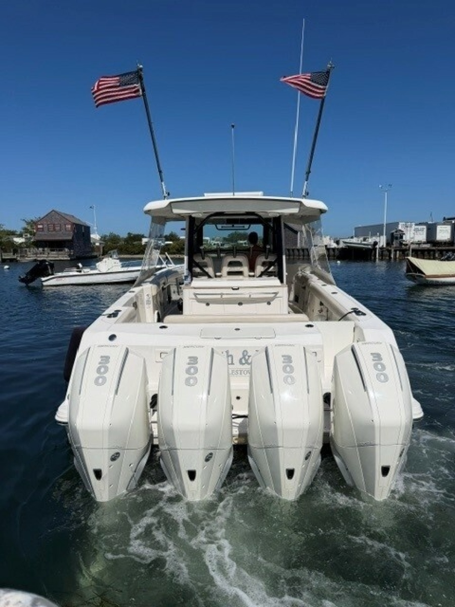 2021 Boston Whaler 380 Outrage