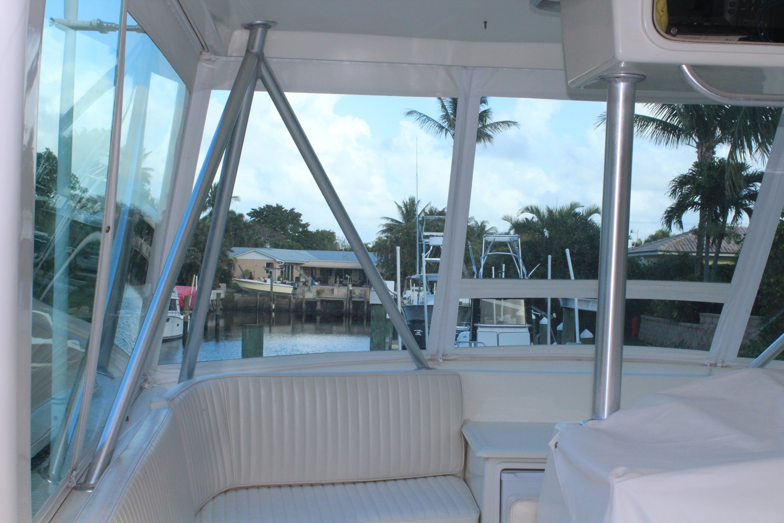 1997 Ocean Yachts 