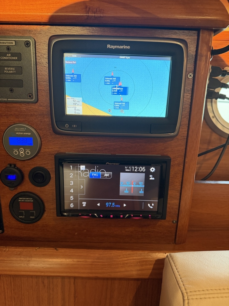 2005 Jeanneau Sun Odyssey 35