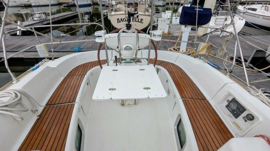 2005 Jeanneau Sun Odyssey 35