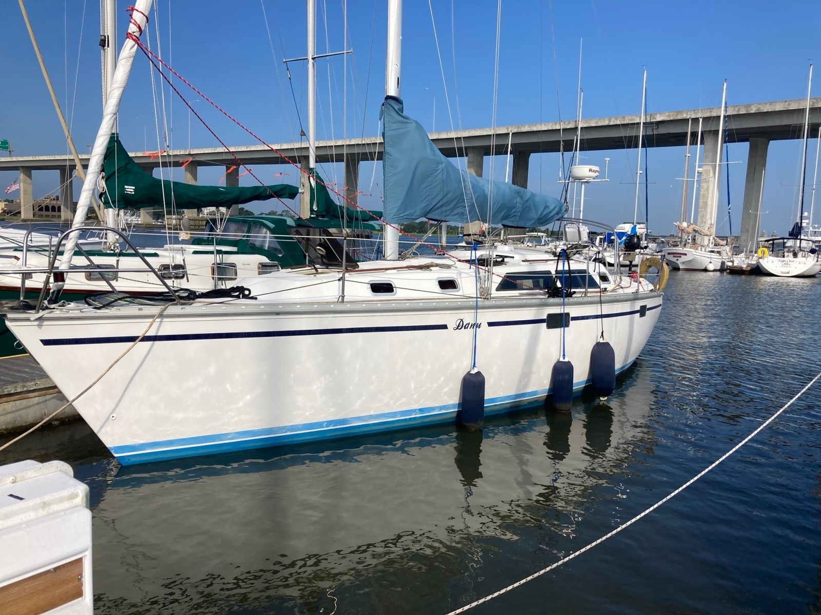 1992 Hunter 33.5