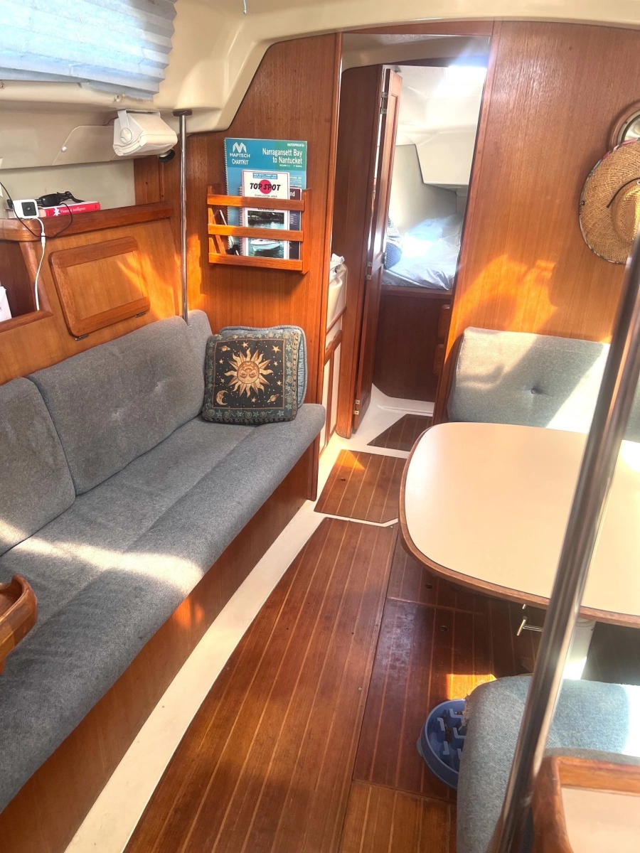 1992 Hunter 33.5