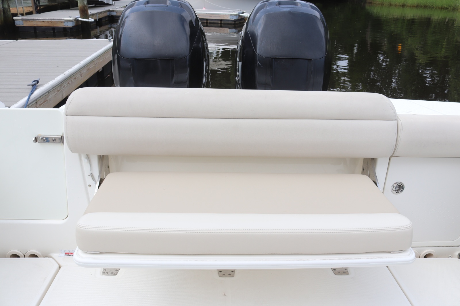 2013 Boston Whaler Outrage