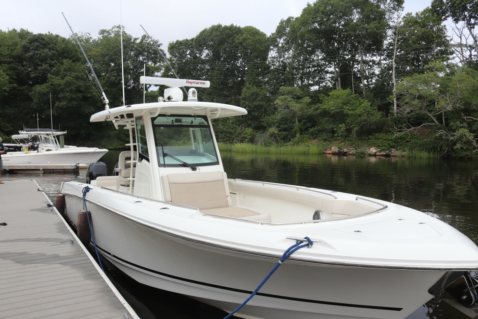 2013 Boston Whaler Outrage