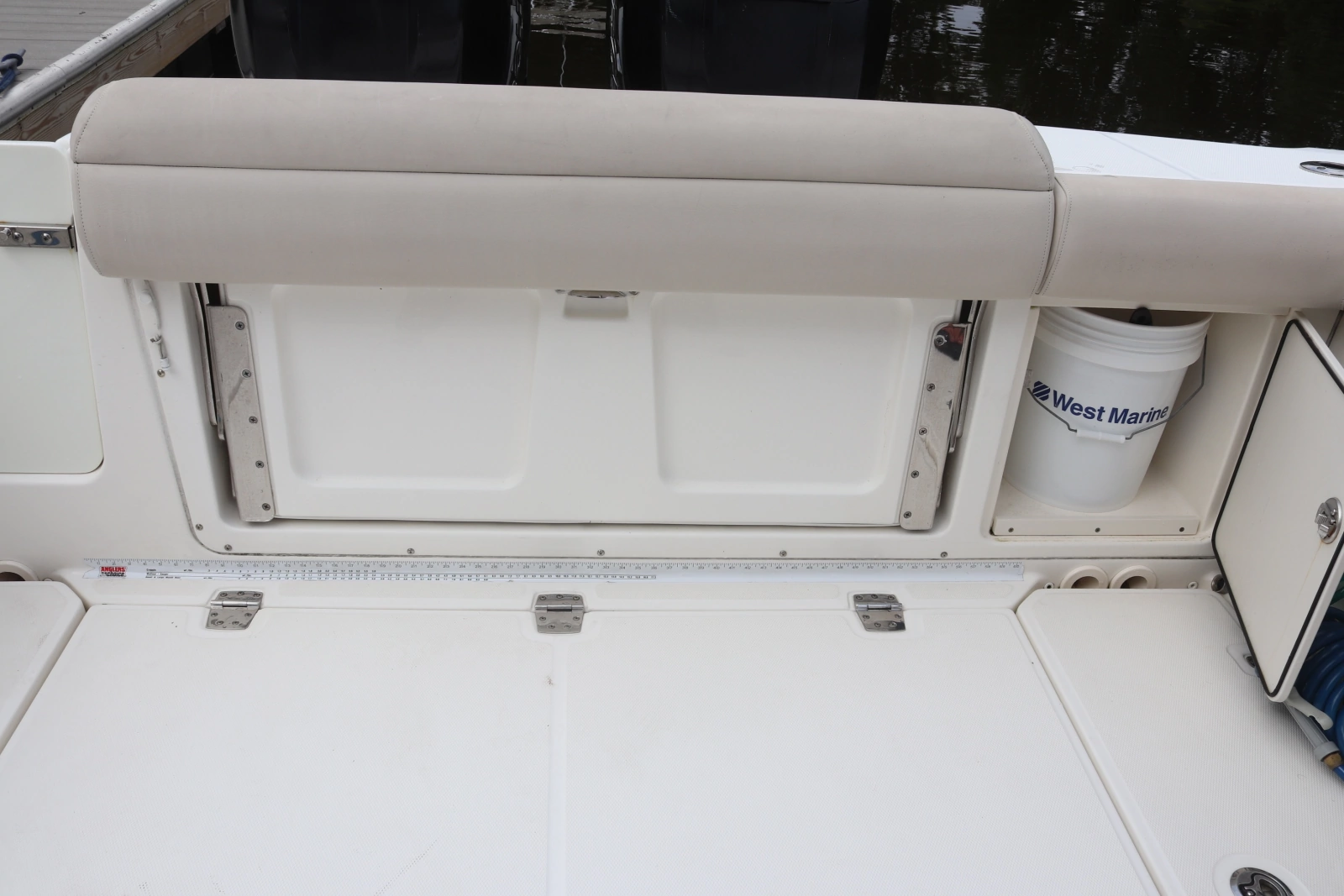 2013 Boston Whaler Outrage