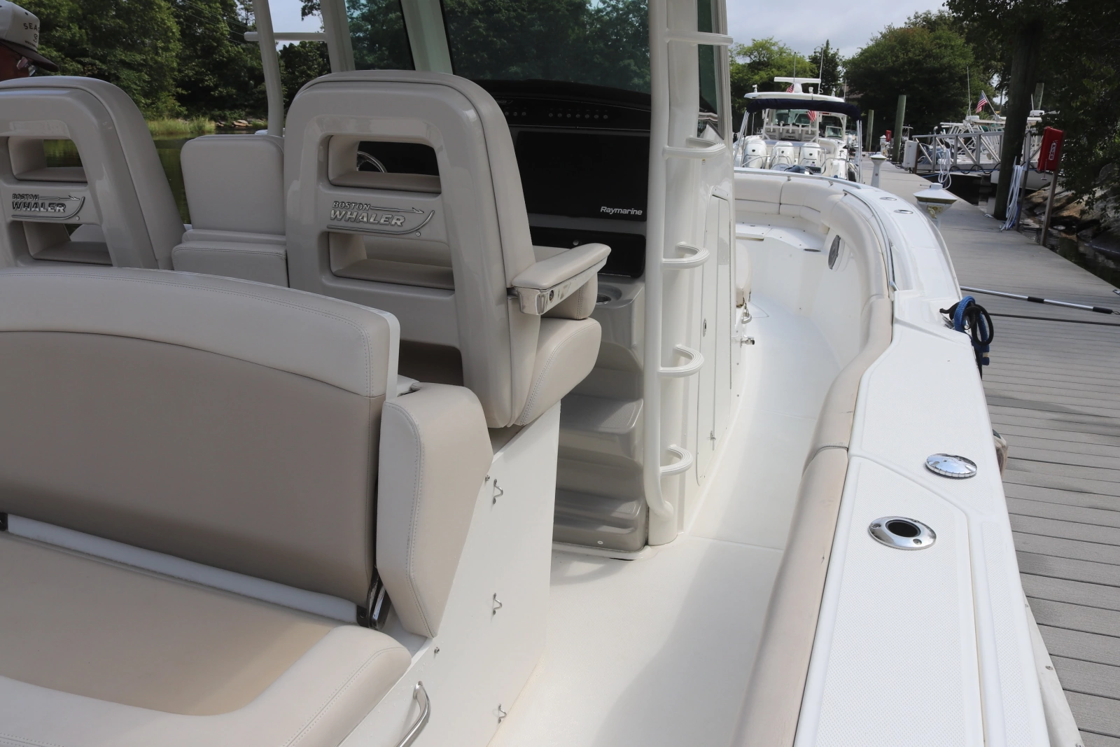 2013 Boston Whaler Outrage