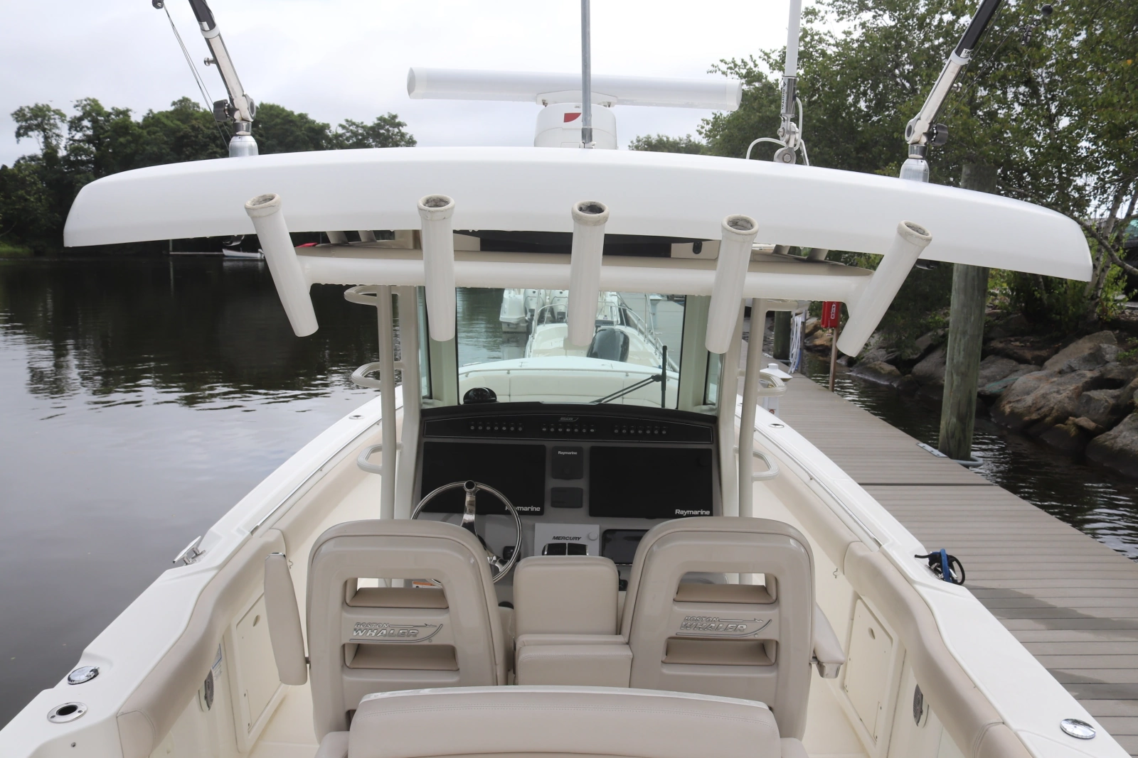 2013 Boston Whaler Outrage