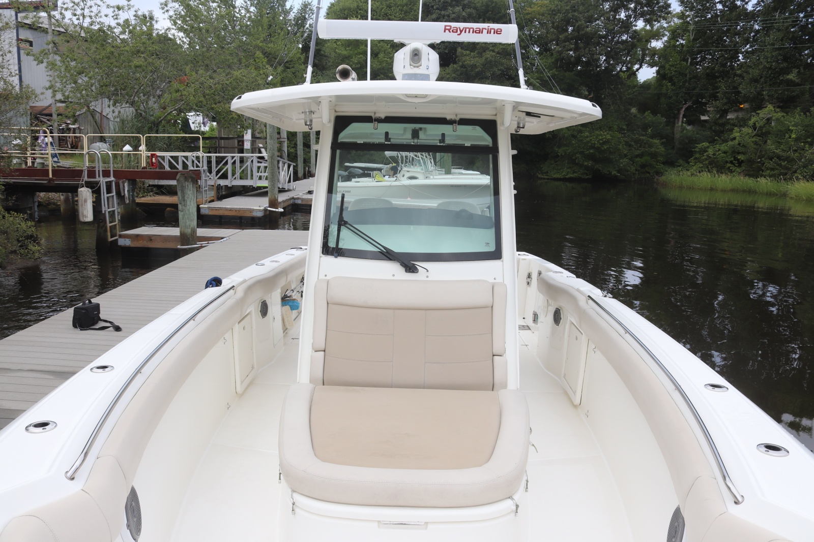 2013 Boston Whaler Outrage