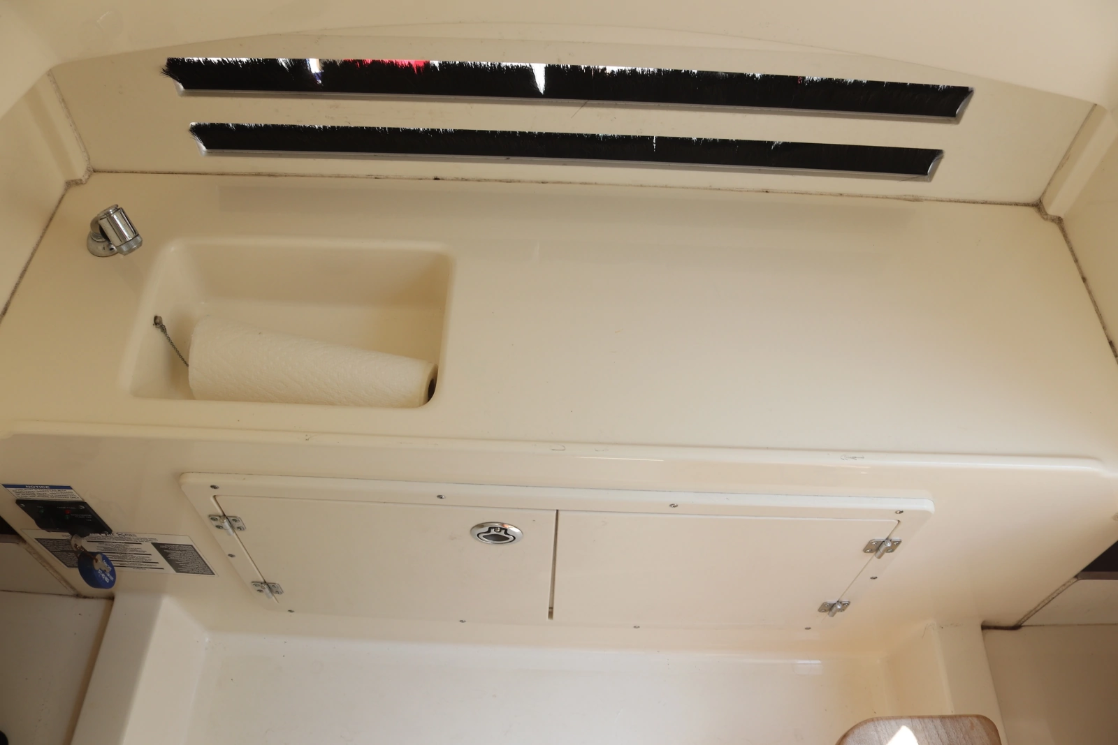 2013 Boston Whaler Outrage