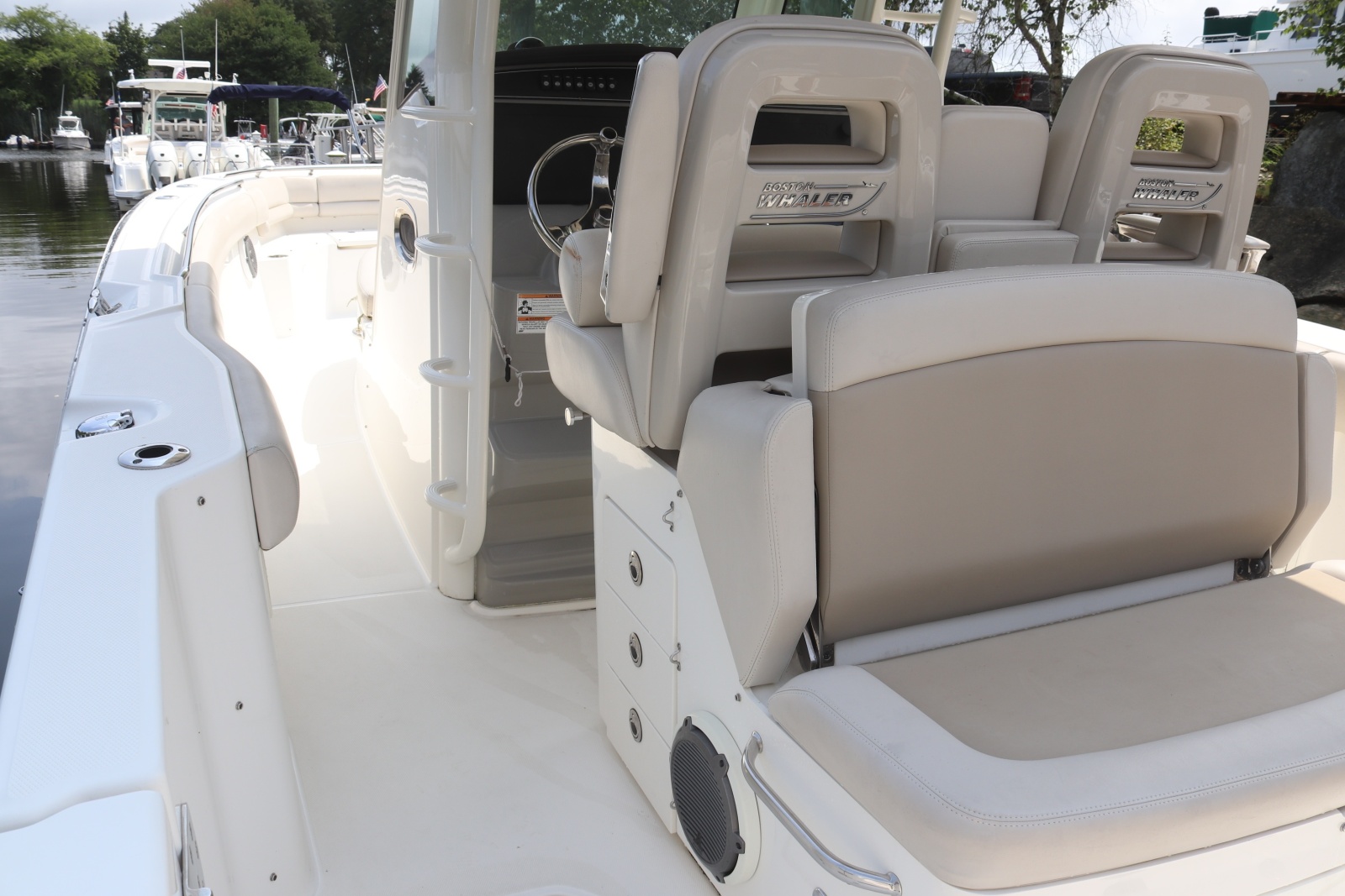 2013 Boston Whaler Outrage