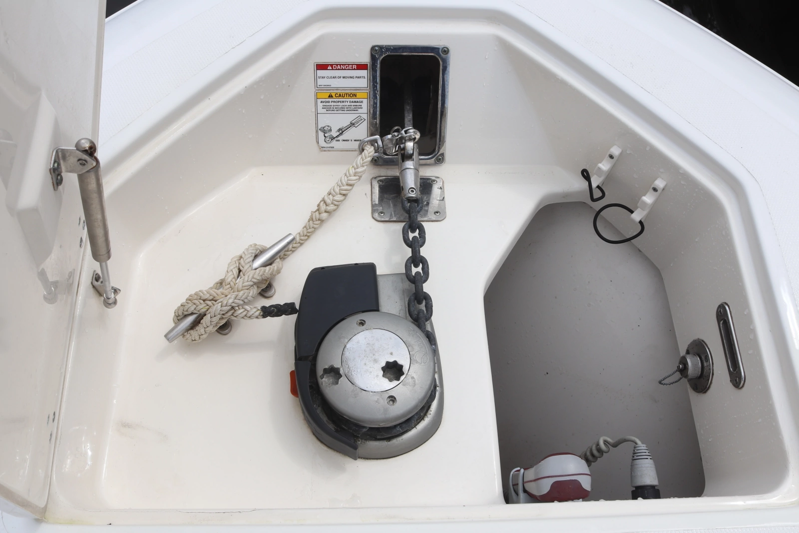2013 Boston Whaler Outrage