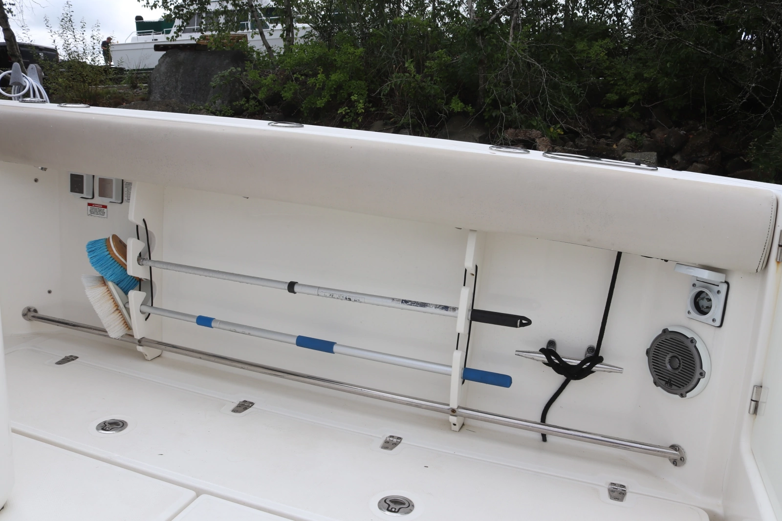 2013 Boston Whaler Outrage