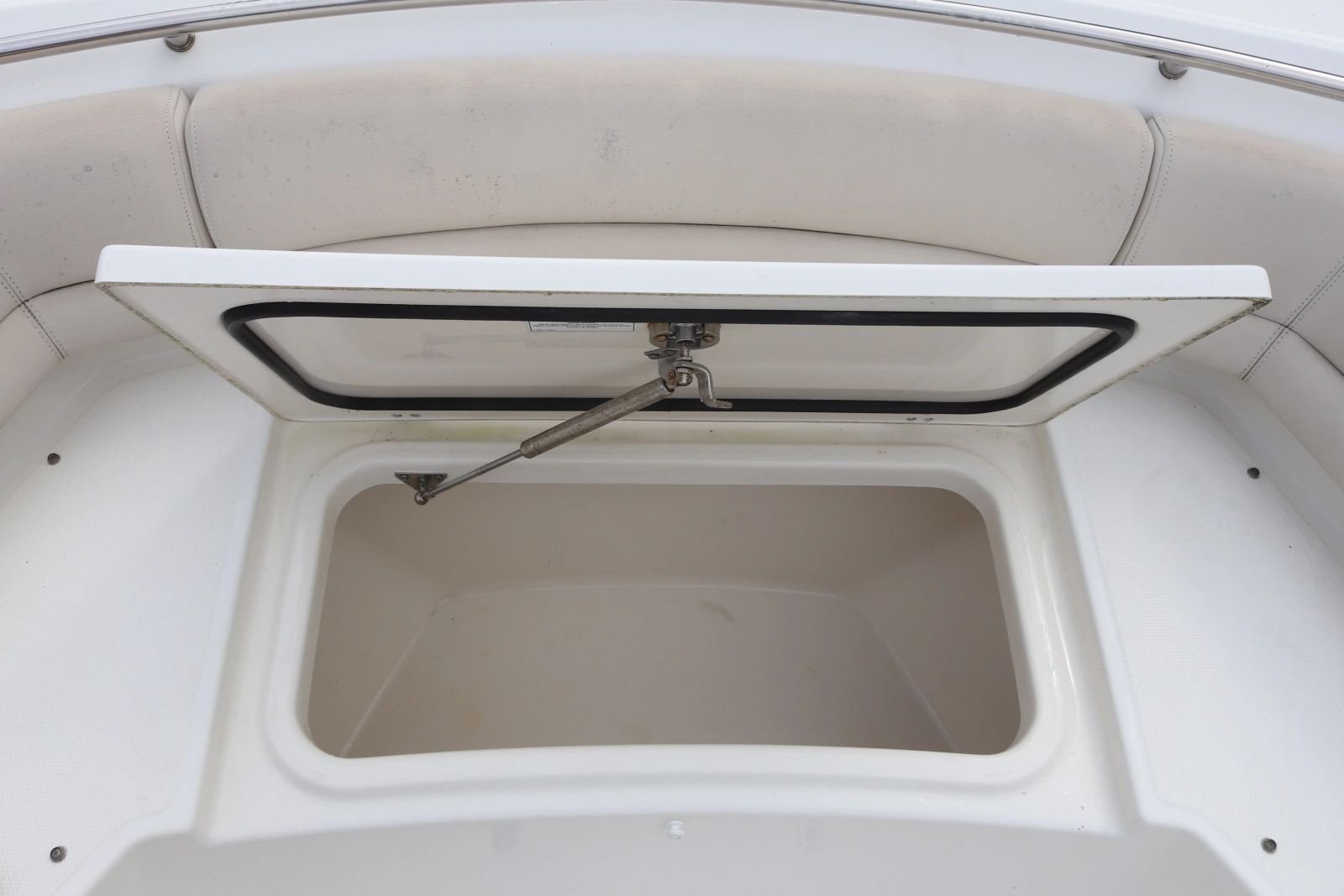 2013 Boston Whaler Outrage