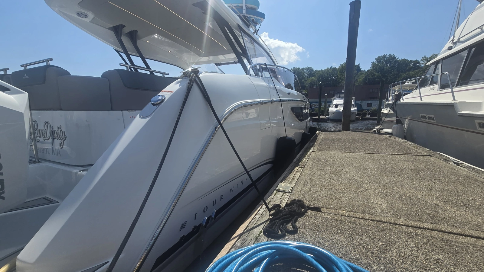 2025 Four Winns TH36