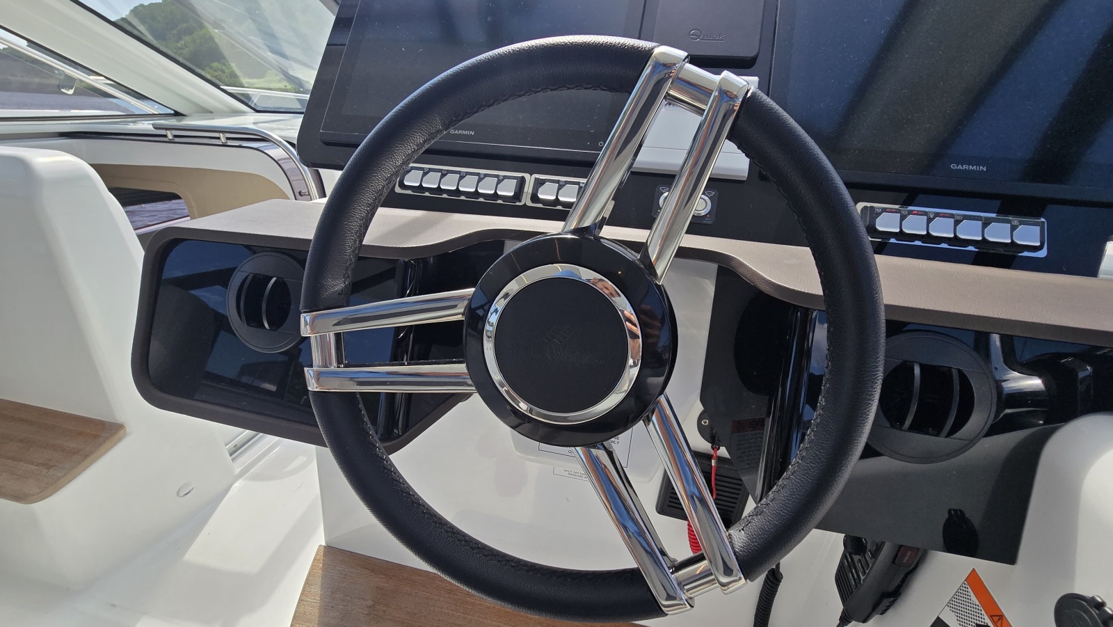 2025 Four Winns TH36