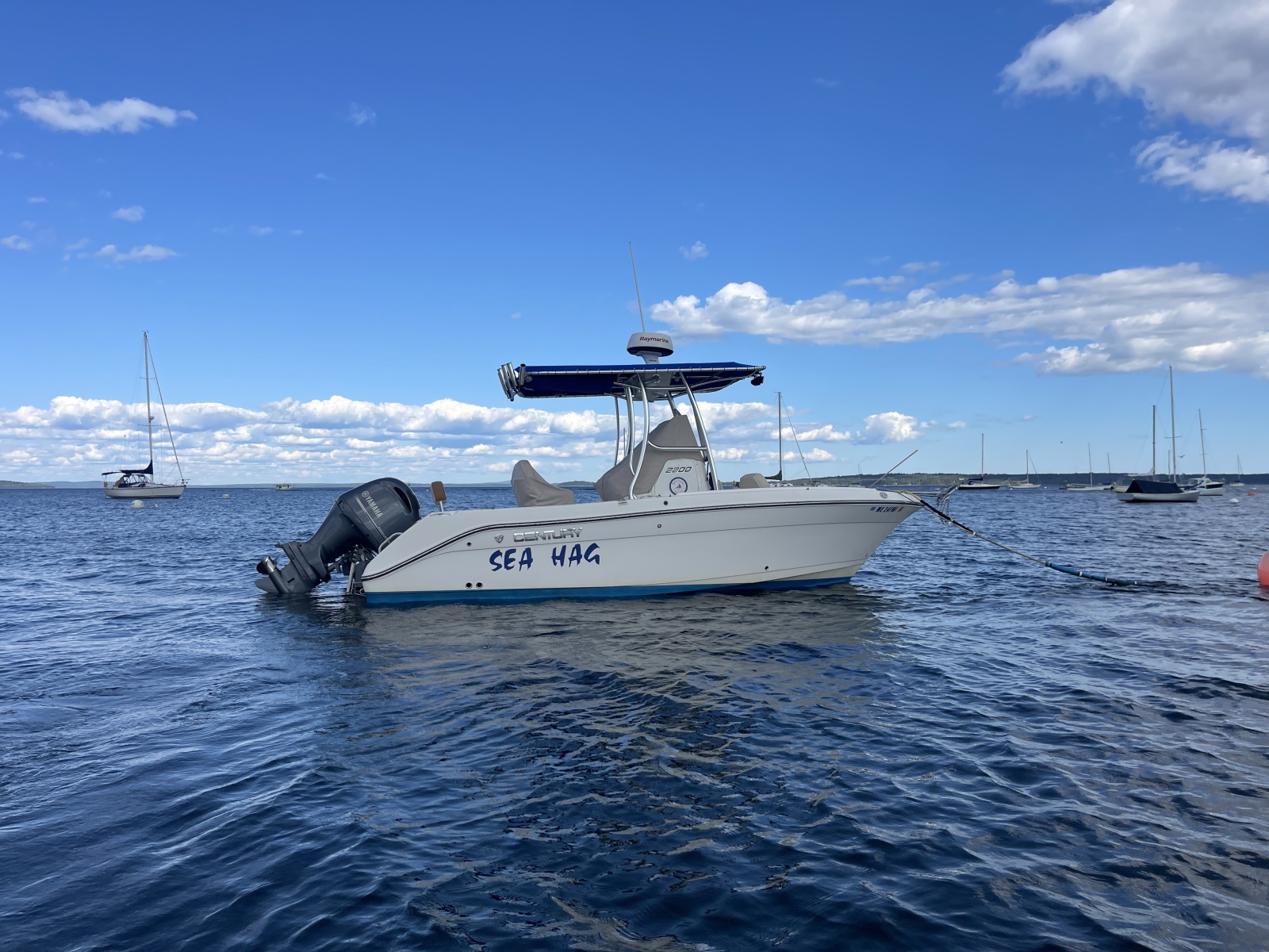 2020 Century 2200 Center Console