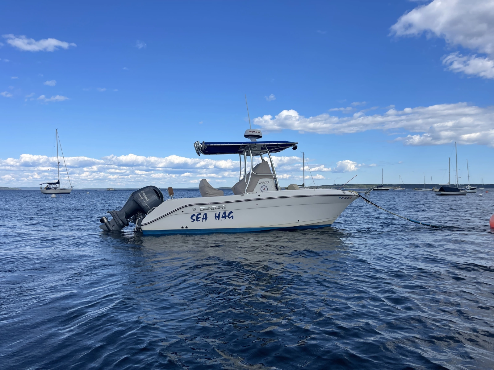 2020 Century 2200 Center Console