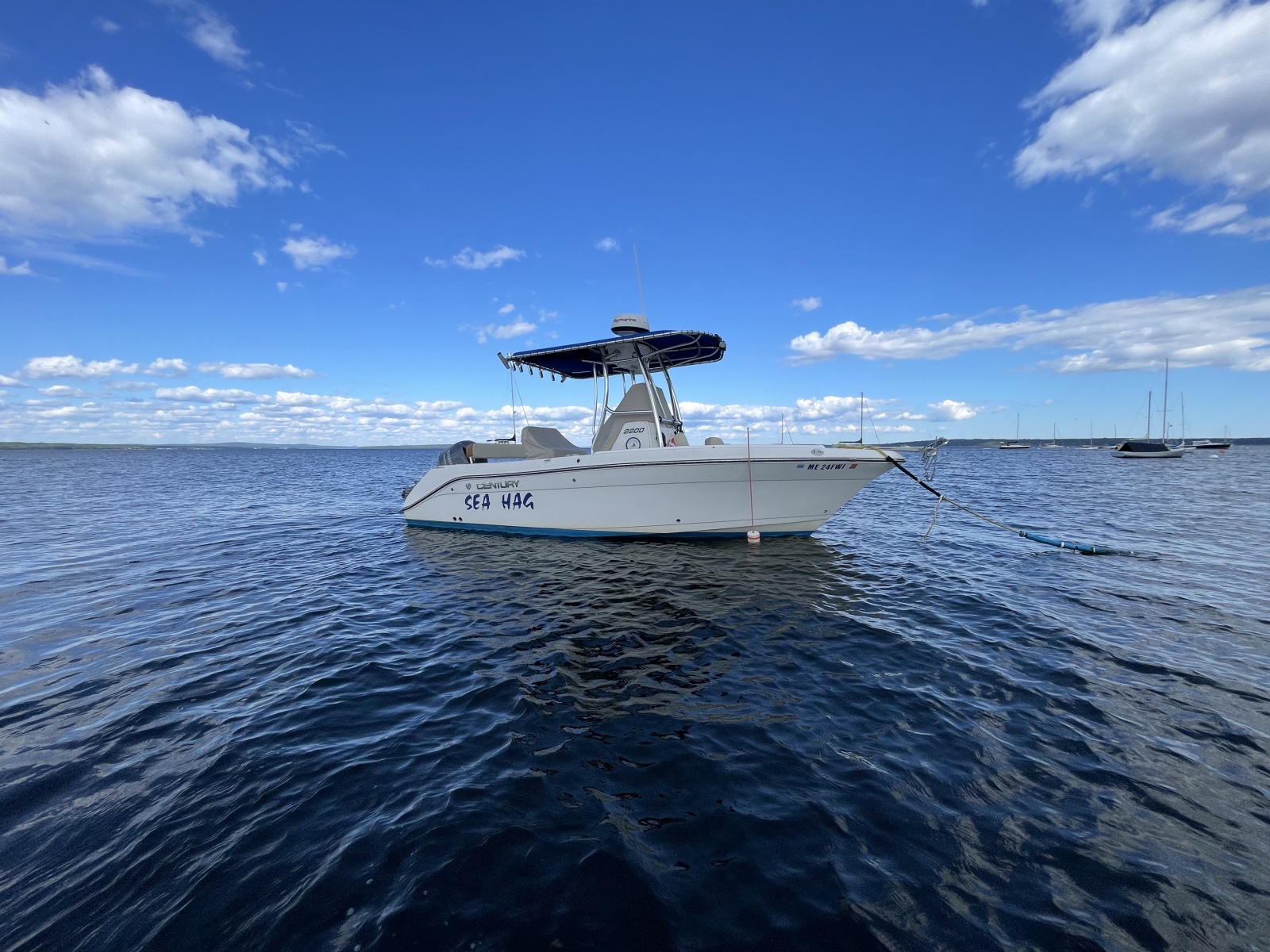 2020 Century 2200 Center Console