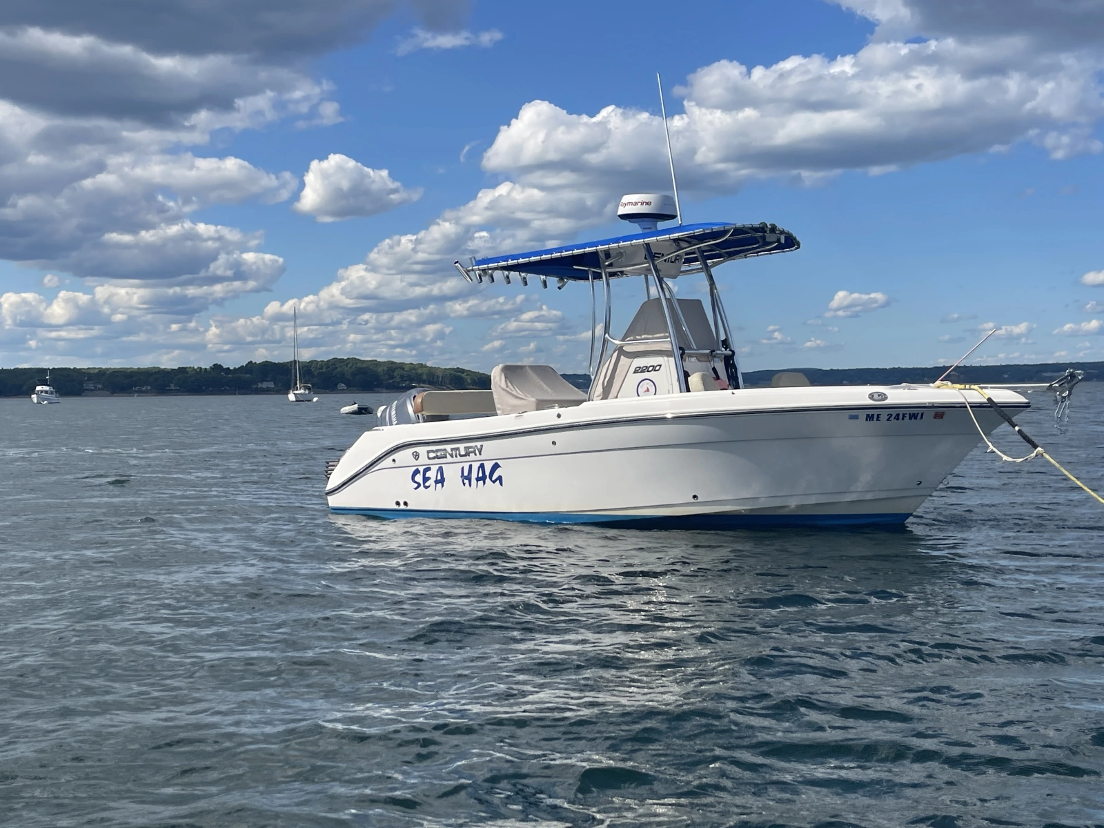2020 Century 2200 Center Console