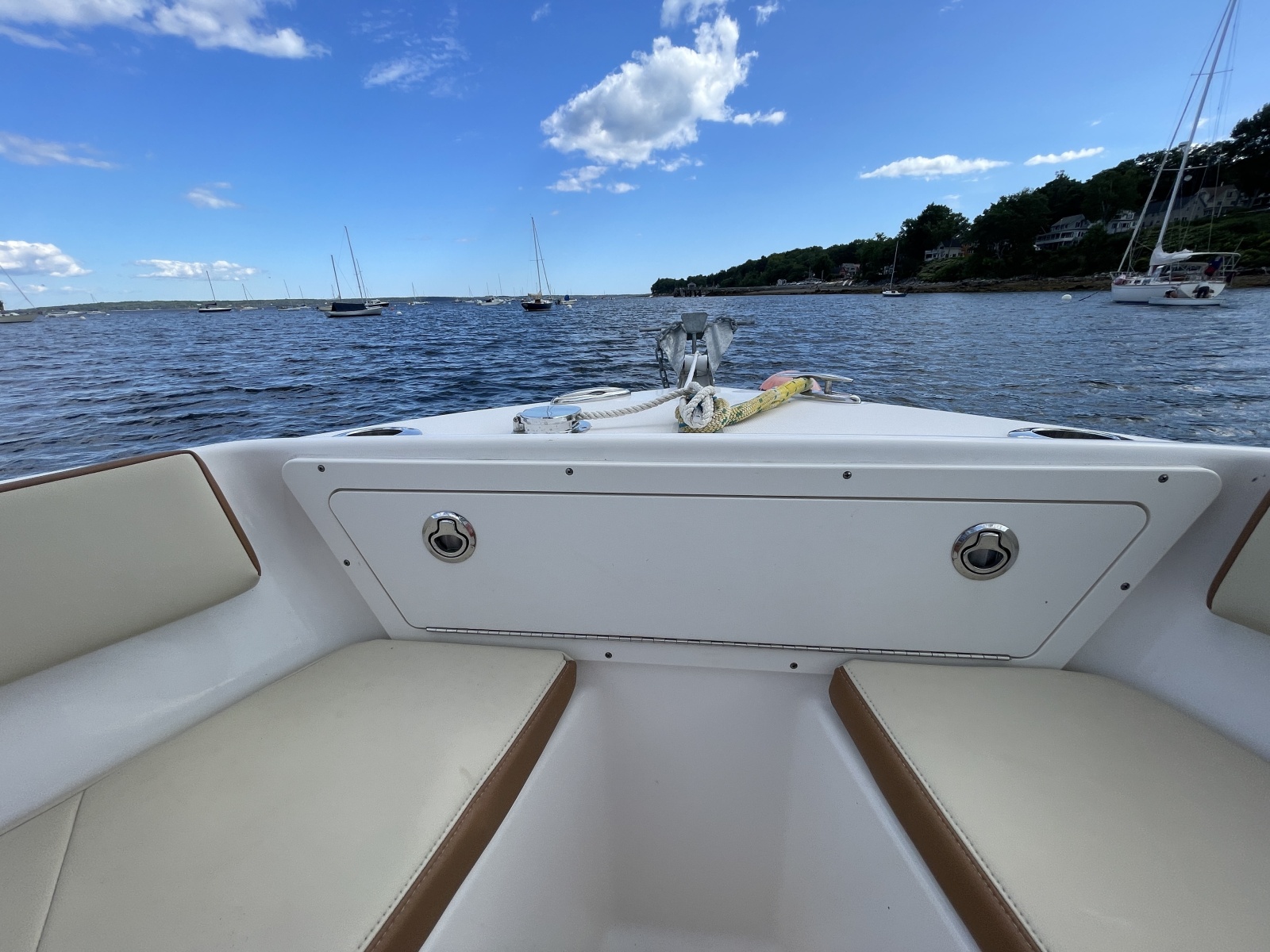 2020 Century 2200 Center Console