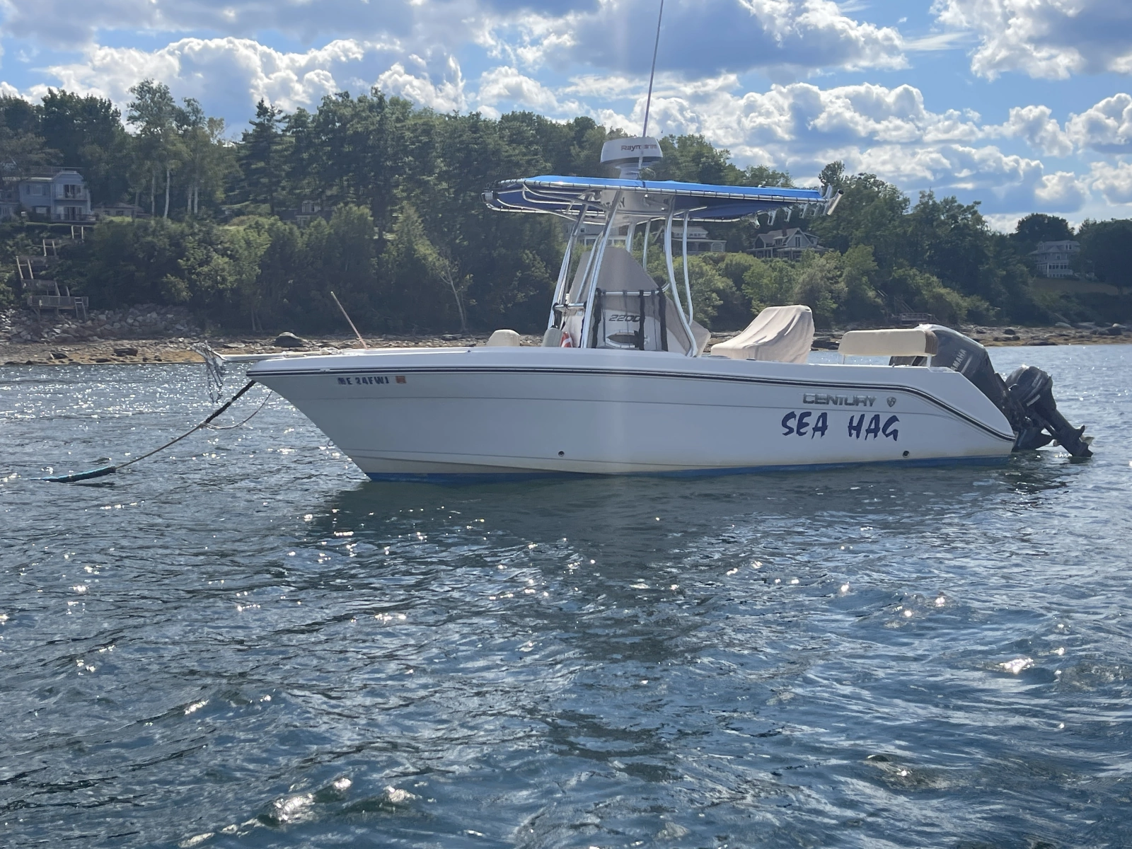 2020 Century 2200 Center Console